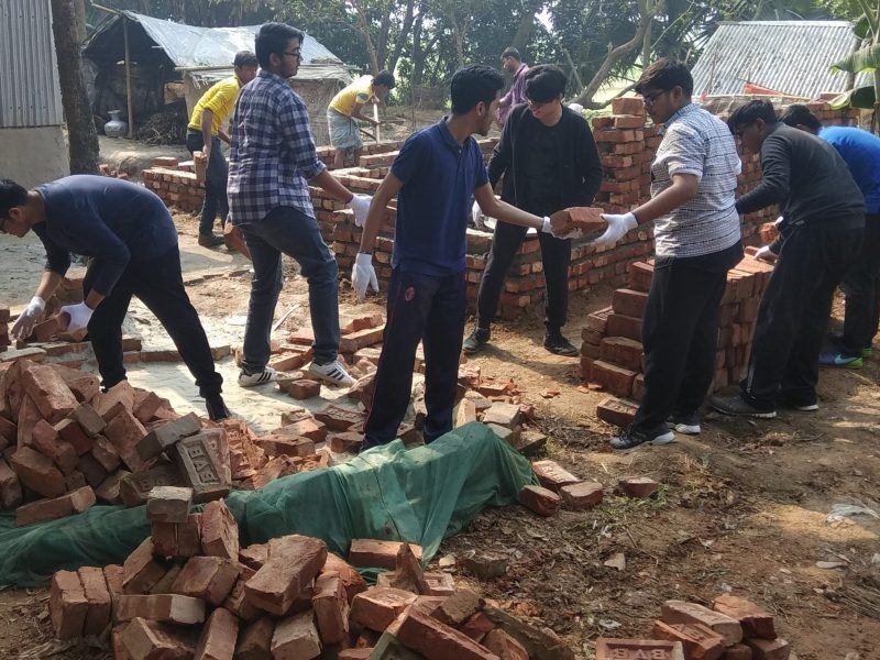 Playpen students helping to build homes for low-income families