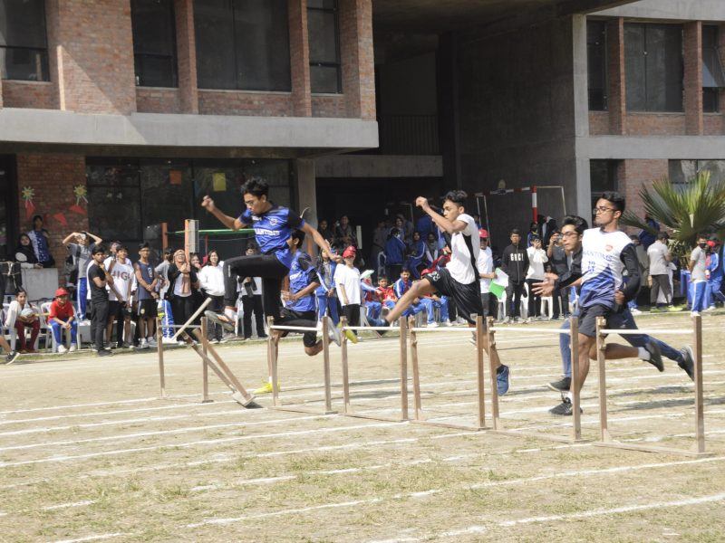 Playpen students competing